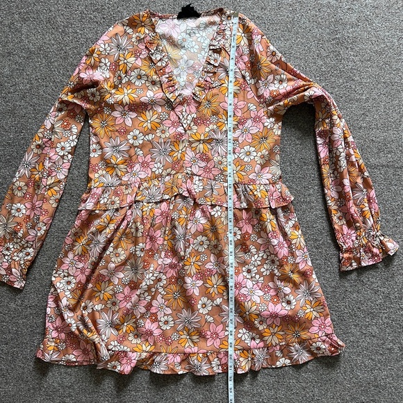 Wednesday's Girl V Neck Frill Detail Autumnal Floral Mini Smock Dress Woman’s XS - Picture 10 of 11